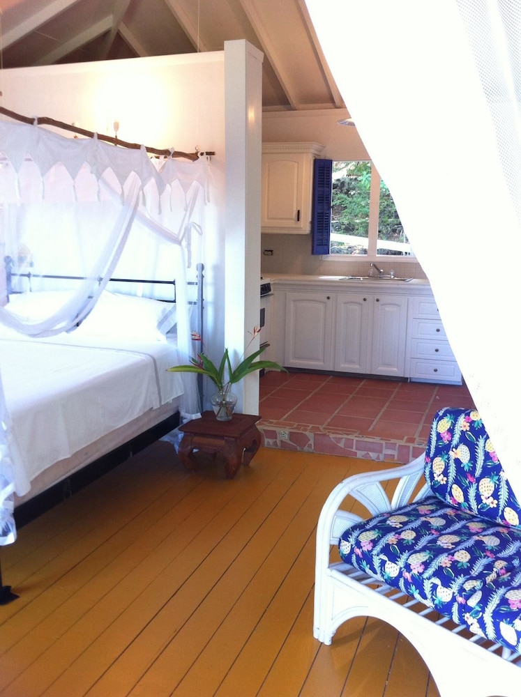 Galley Bay Cottages - Property Image 57