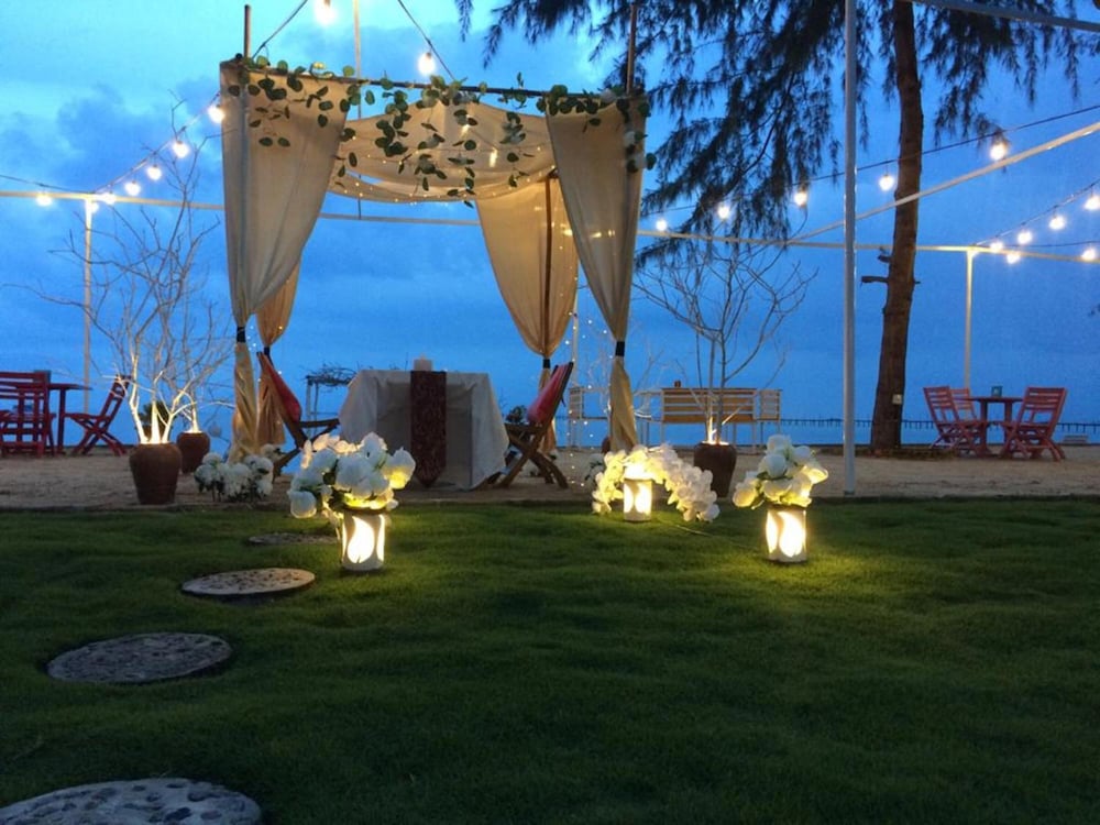 New Marjoly Beach & Resort