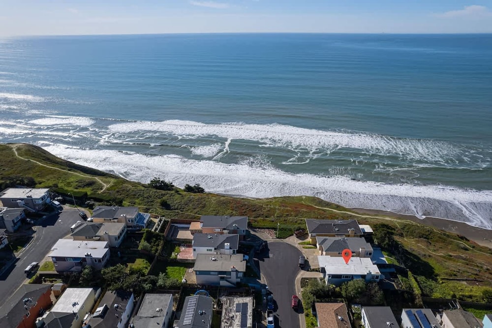Gem by the sea None-obstructive Ocean View