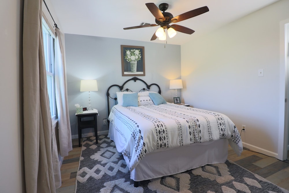 One-of-a-kind Home Near Moody Gardens