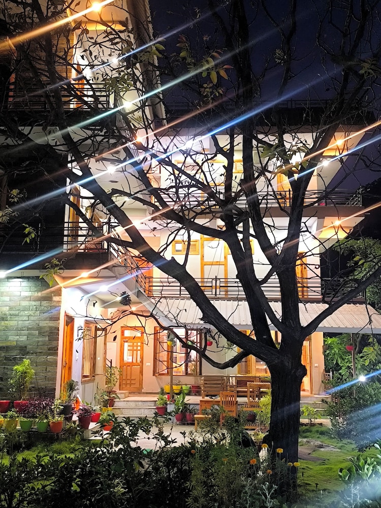 Tirthan Grand Riverside