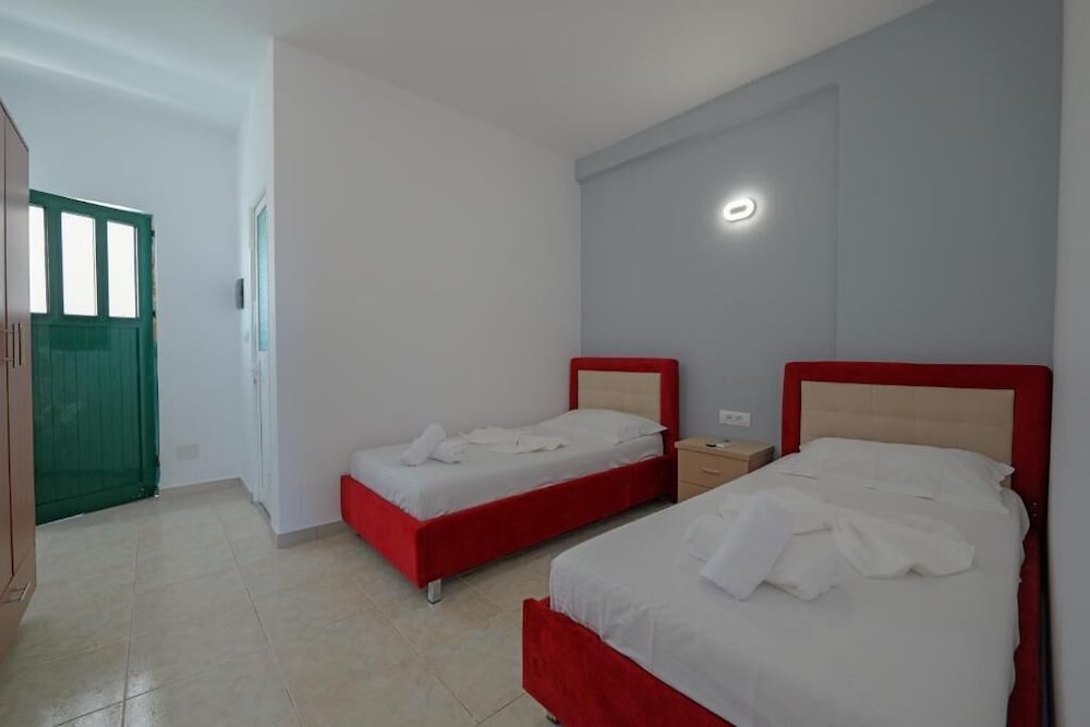 Vila Xhovani