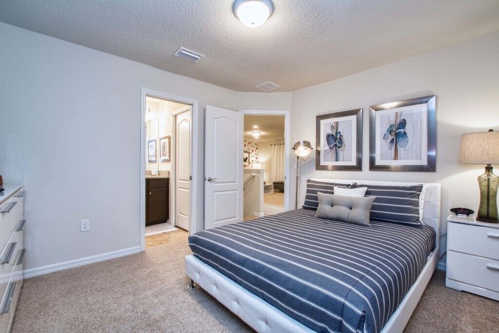 Windsor at Westside-5 Bedrooms House w/pool-3715WW Home by RedAwning view 5