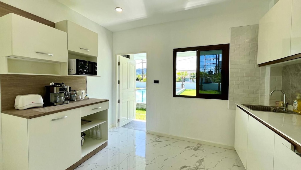 Khaolak Pool Villa With 3 Bedrooms