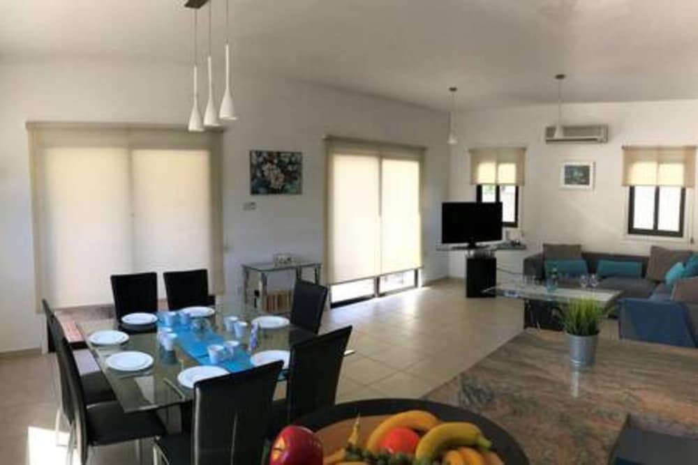 Melina Family Villa With Pool and Wifi in Protaras