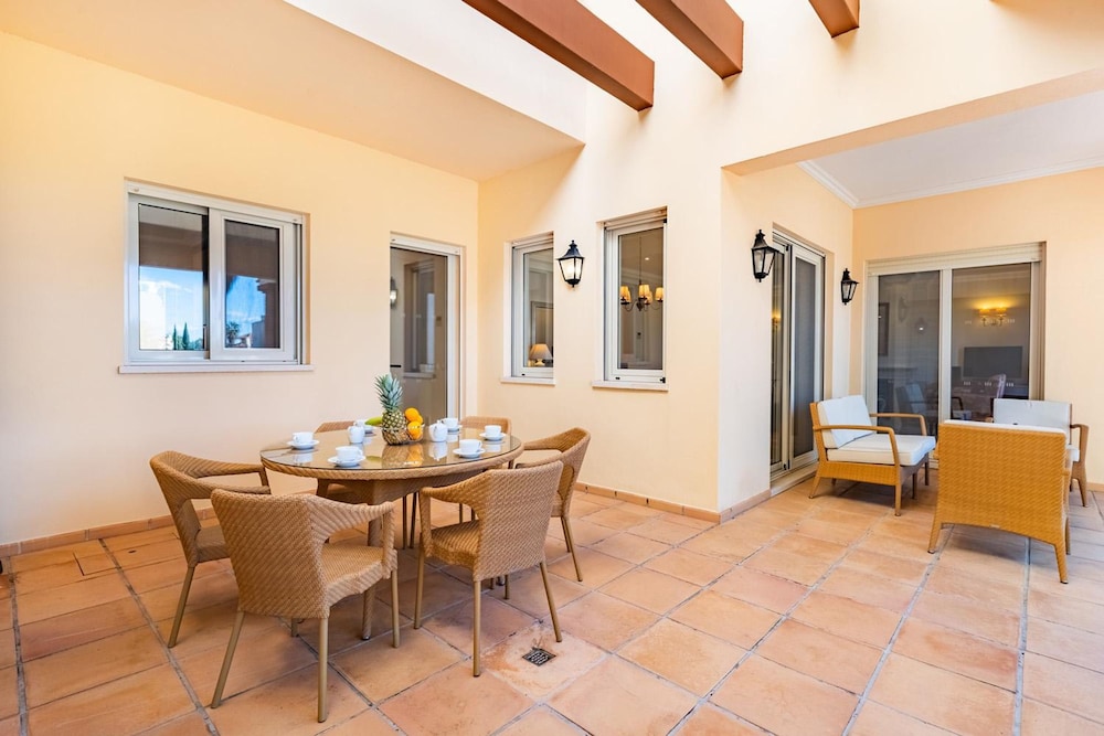 Villa Monte Rei 8 in Vila Nova de Cacela