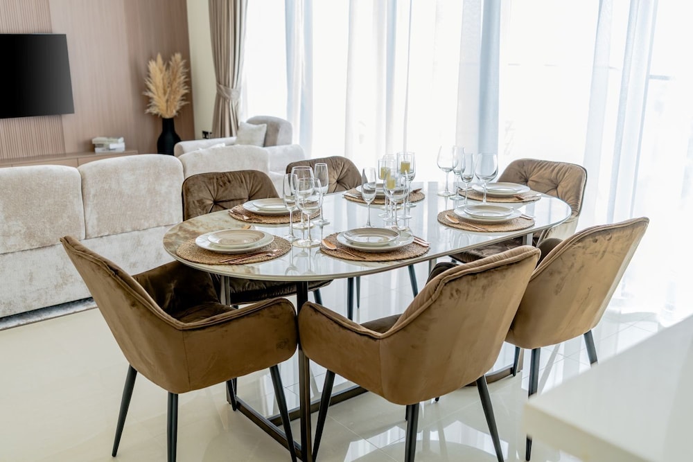 Sophisticated Interior near Hayat Beach