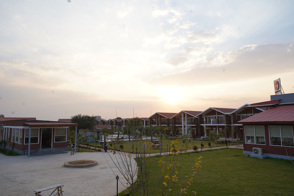 Spree Farmstay, Faridabad