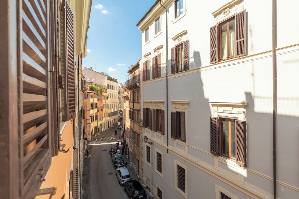 Via Dei Banchi Vecchi Apartments