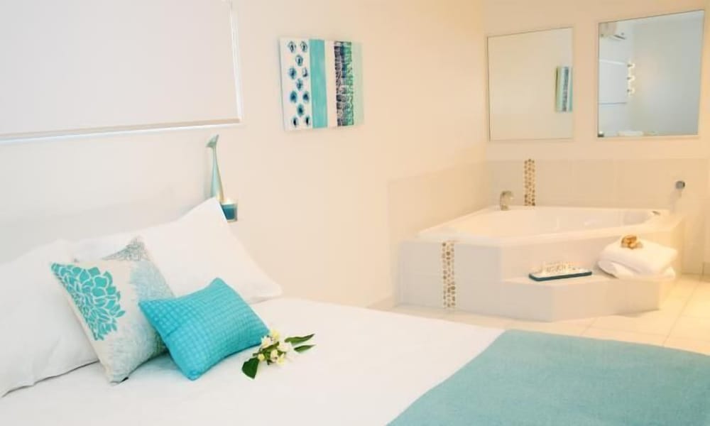 Urangan Vacations - Barooga On Pier - Property Image 1