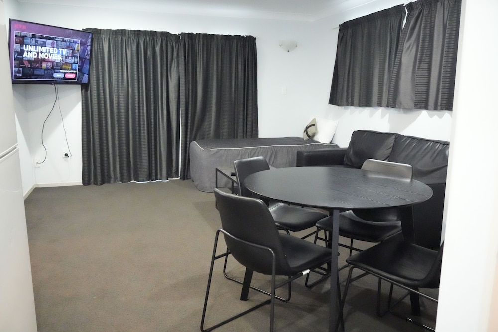 ACCOMMODATION GATEWAY MOTEL