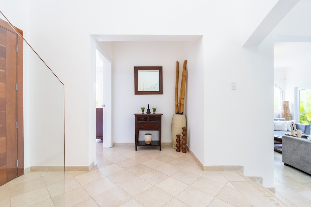 Villa Buganvilla 252 - 4BR Pool Jacuzzi Golf