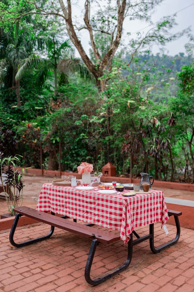 Secluza Resort