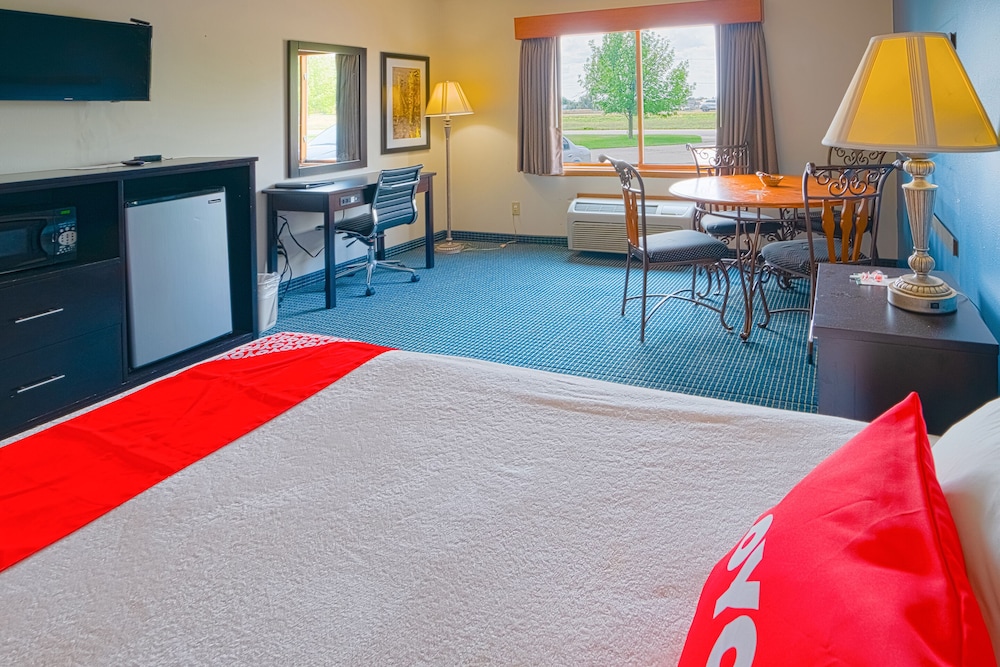 OYO Hotel Redwood Falls near Jackpot Casino