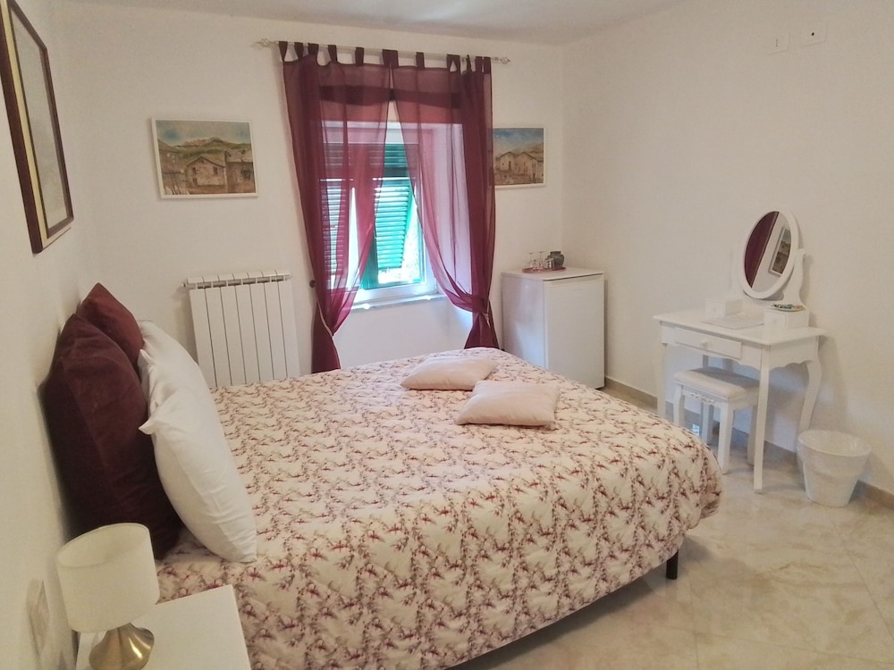ANITA B&B