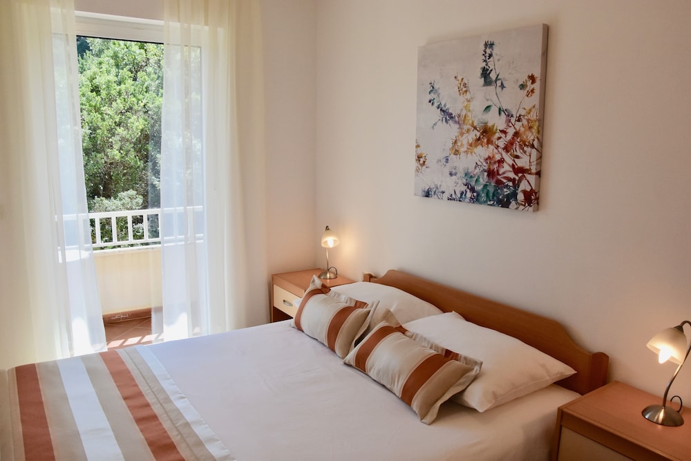 Pervanovo Apartments