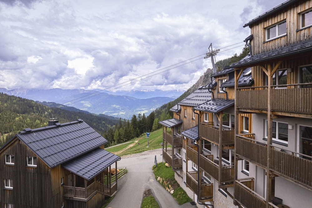Spacious Chalet Near ski Area