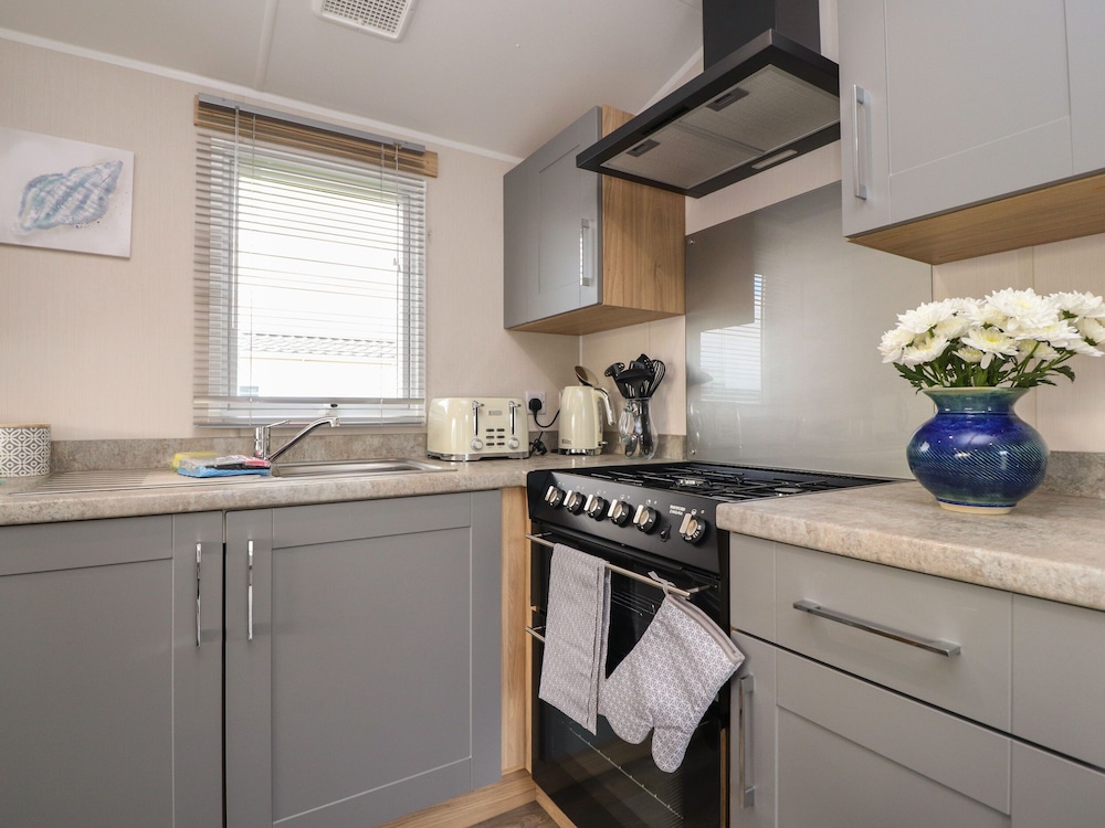32 Bayview