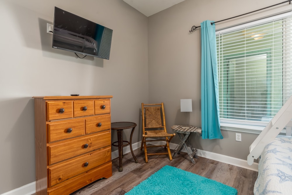 Bayou Heron #2b - 1514 Cadillac 2 Bedroom Condo
