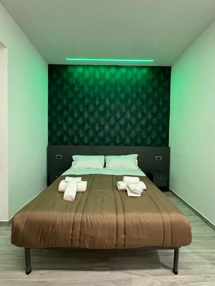 Royal Rooms