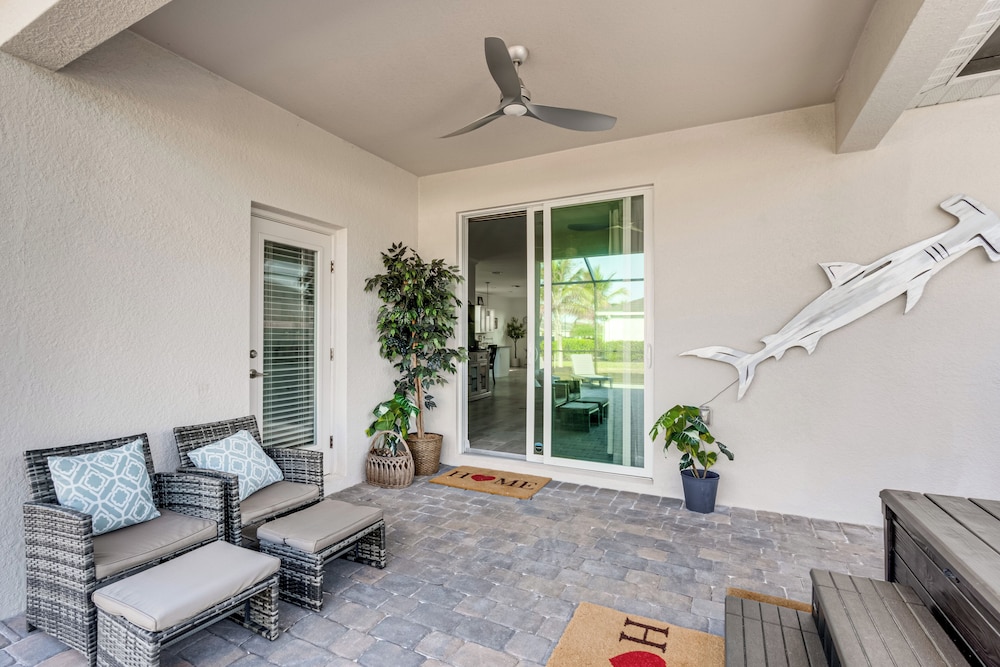 Coastal Home w/ Swim Spa & Lanai in Port Charlotte