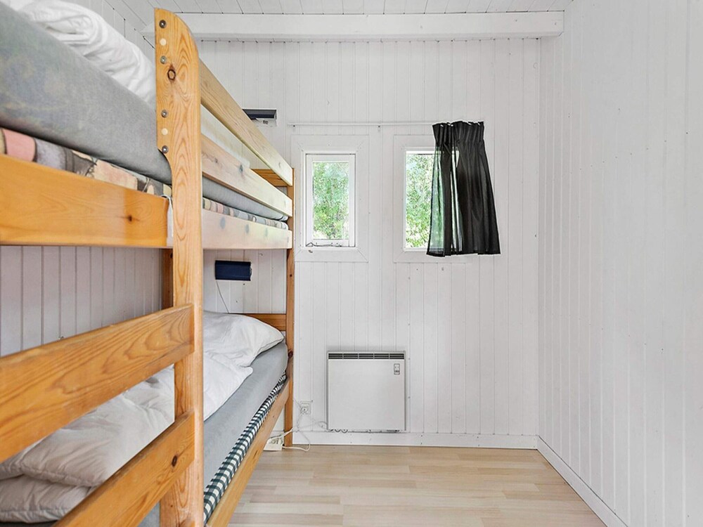6 Person Holiday Park Home in Malling