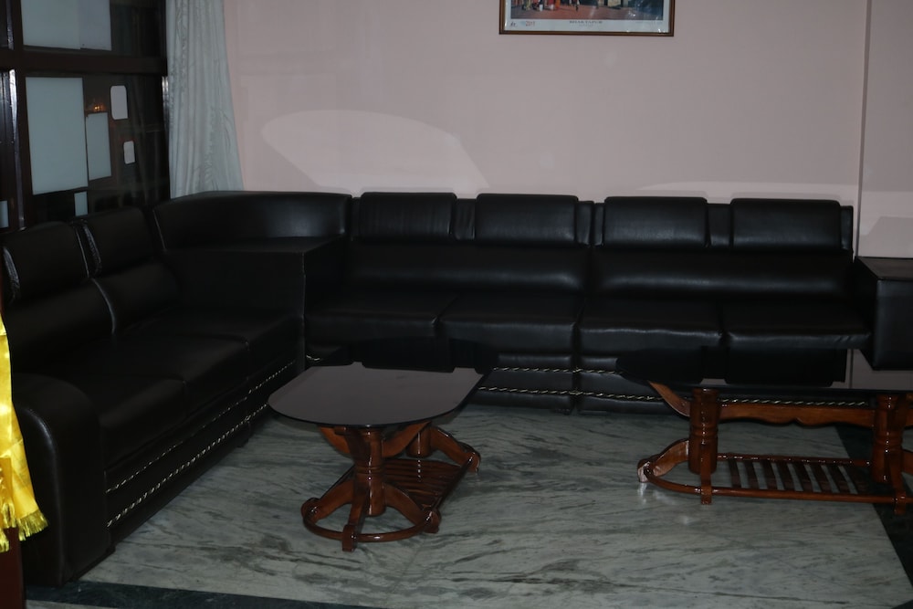 Om Tara Guest House