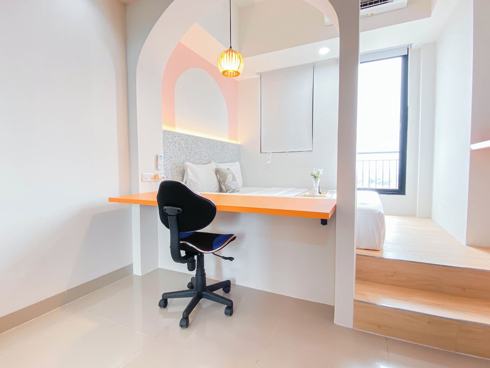 Minimalist Studio Room Apartment At Evenciio Margonda