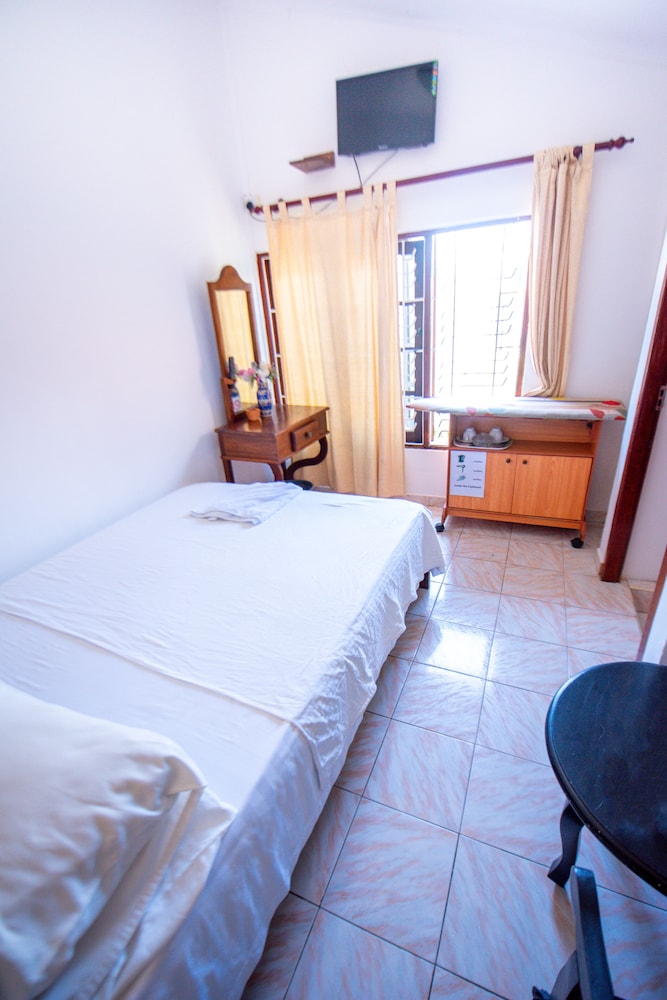 New Old Dutch House - Galle Fort