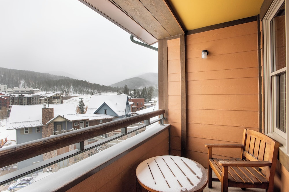 Two Bedroom Condos at Zephyr Mountain Lodge - Winter Park CO