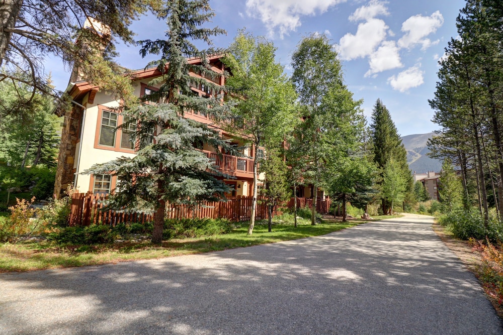 Union Creek Townhome 164d New Listing! 4 Bedroom Townhouse view 3