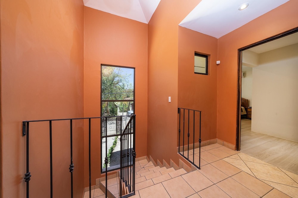 Freshly Updated 3BR With Pool Walk to the Beach Casa Luz de Luna