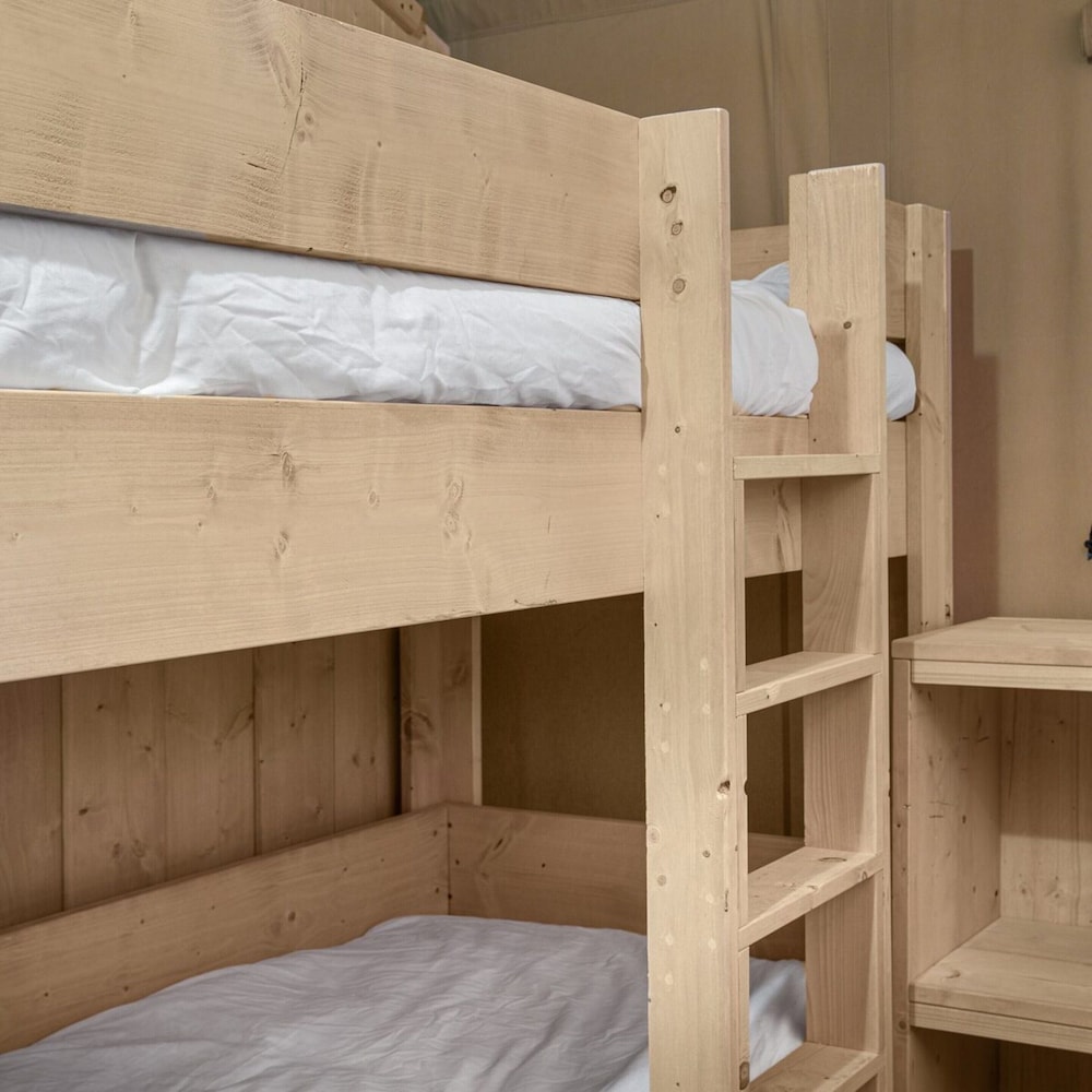 Cozy 5-person Glamping Tent in Ardennes