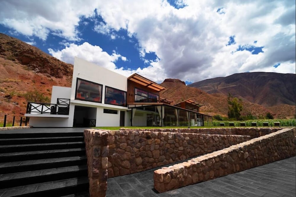 Rustica hoteles URUBAMBA