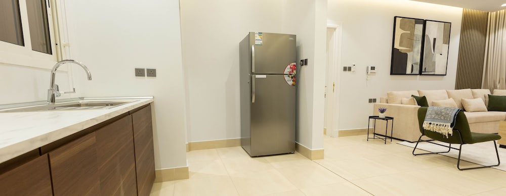 Kease Malqa F-3 Elegance AX44