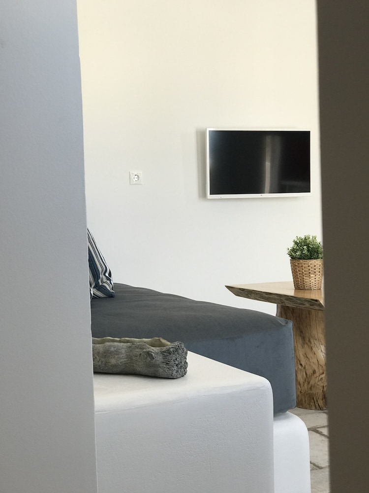 Elia Residences Santorini