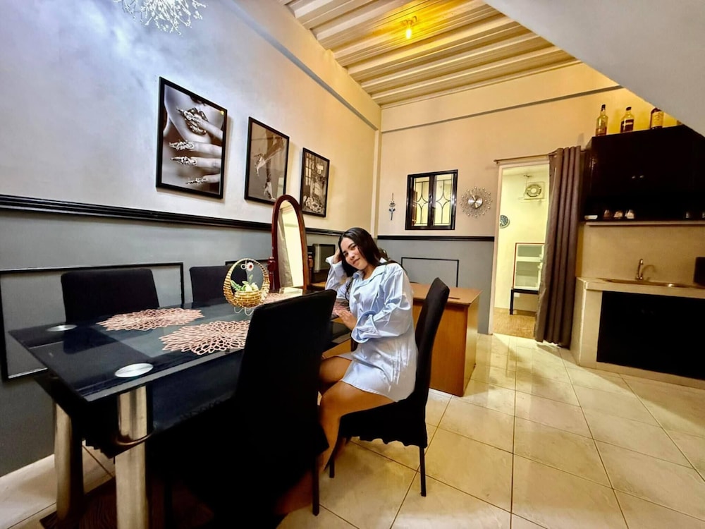 Axon Cozy Modern House #G Near The Walking Street