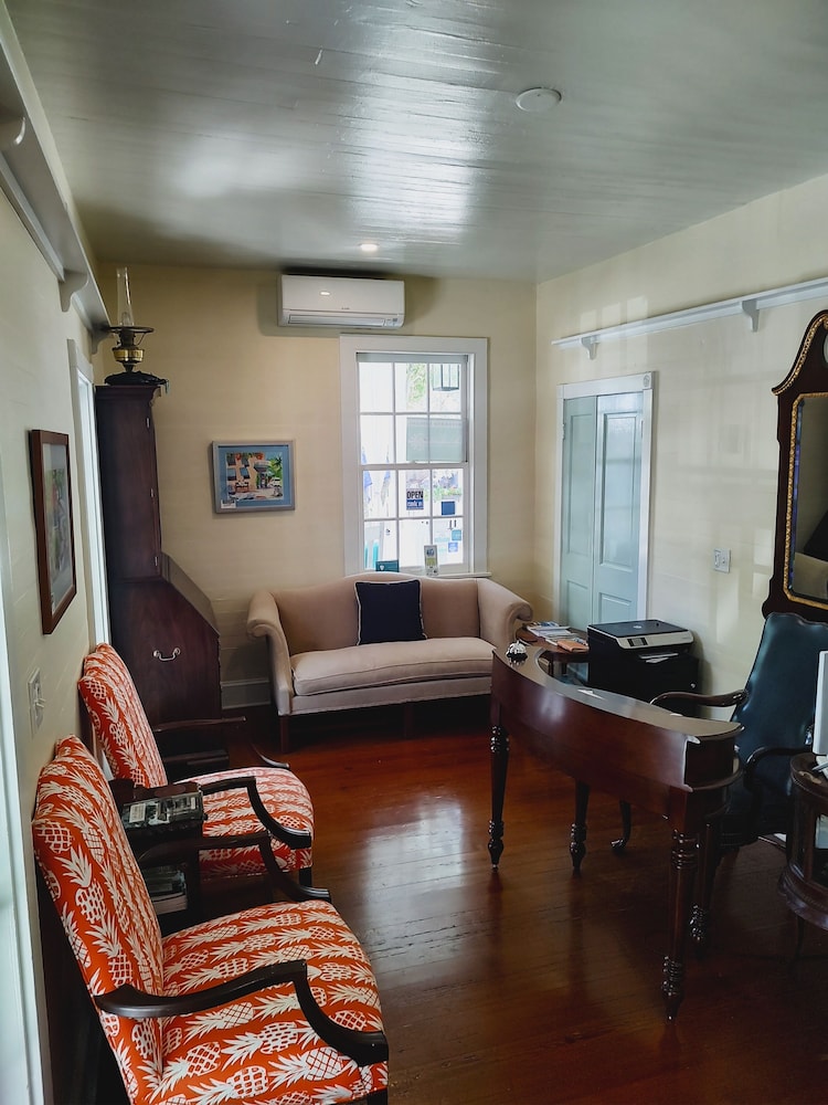 The Porch on Frances Inn view 2