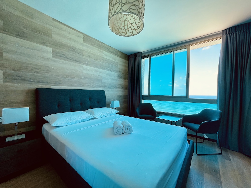 Carmel Holiday Apartments