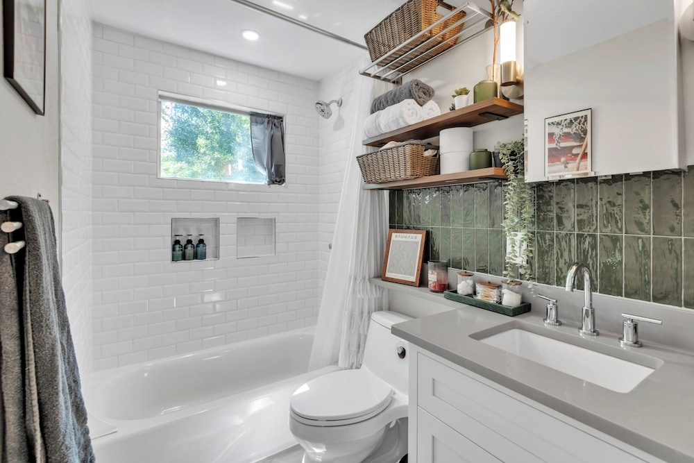 Garden District Duplex, photo 20