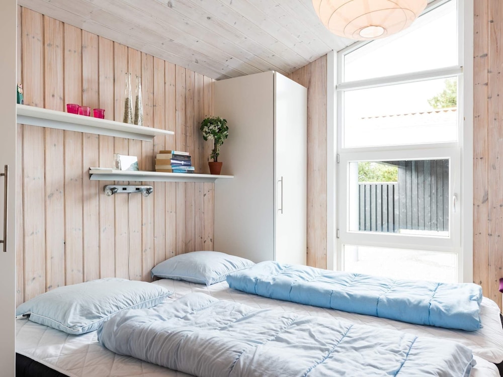 6 Person Holiday Home in Henne view 3