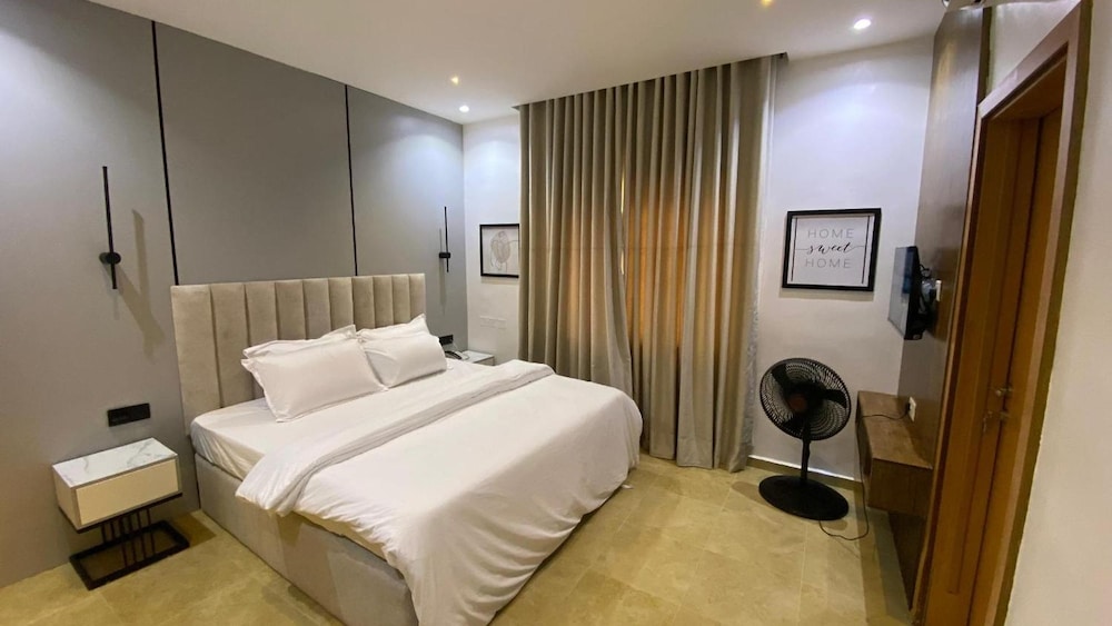 DE CALMA APARTMENTS