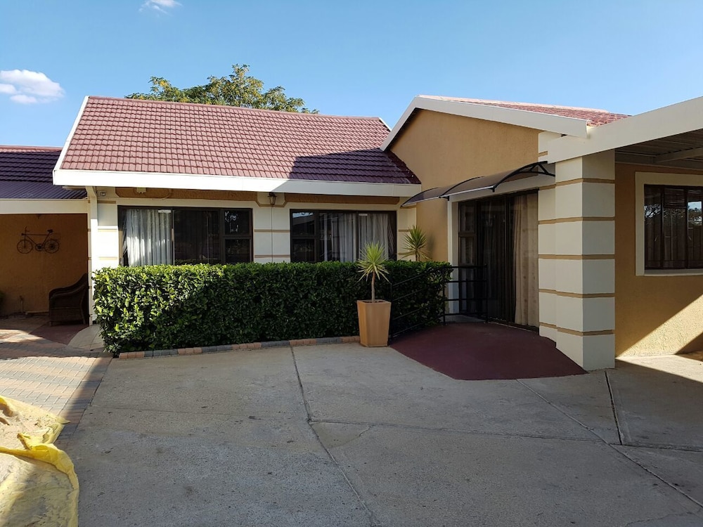 Rochilla Guest House