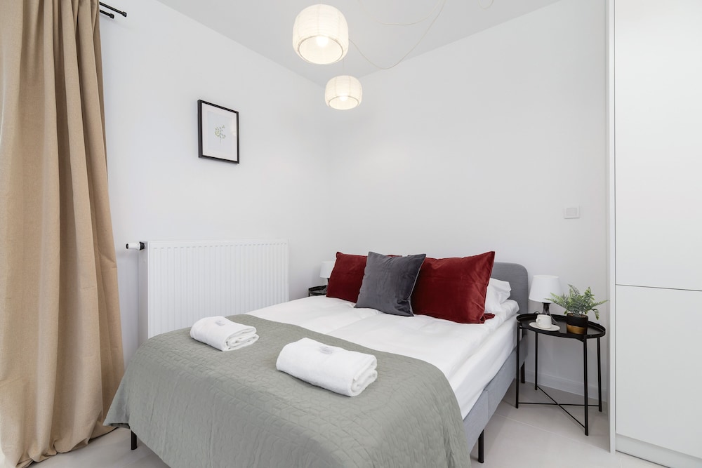 Stylish Studio Kiełkowskiego by Renters view 4