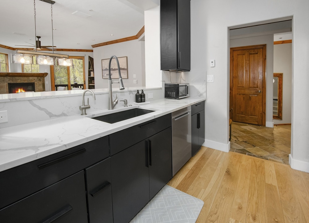 Brookside Townhome 103 3 Bedroom Townhouse