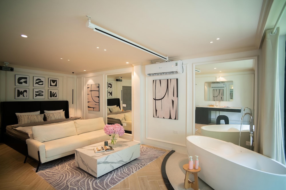 The Train Street Residence Ly Nam De