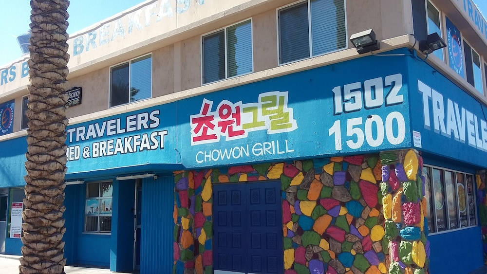 Traveler's Bed & Breakfast Hostel
