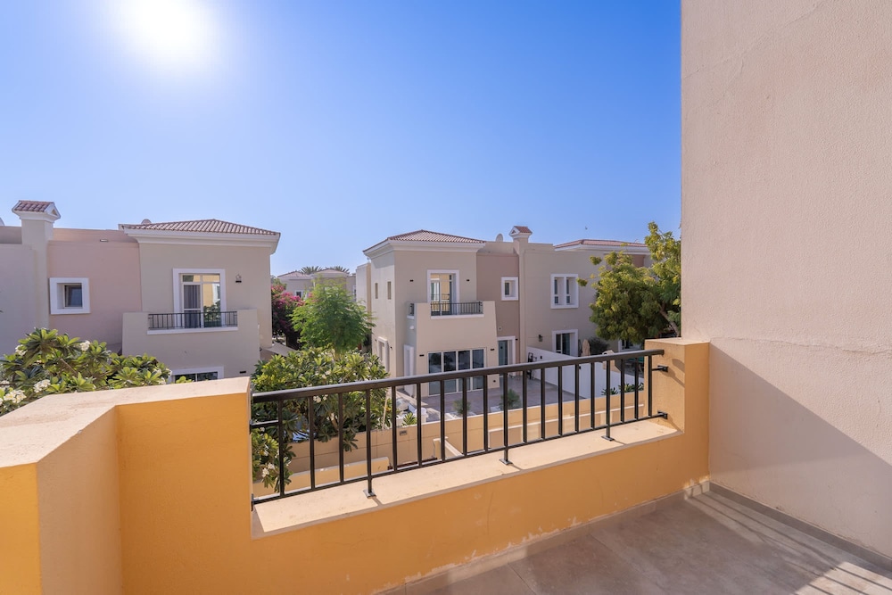 Luxury 4BR Villa-al Reem 3-perfect Family Getaway