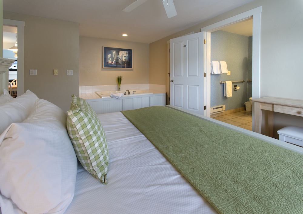 Edgewater Resort