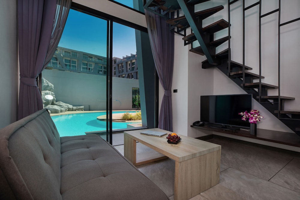 NaiHarn Duplex with Pool Access UTL A102